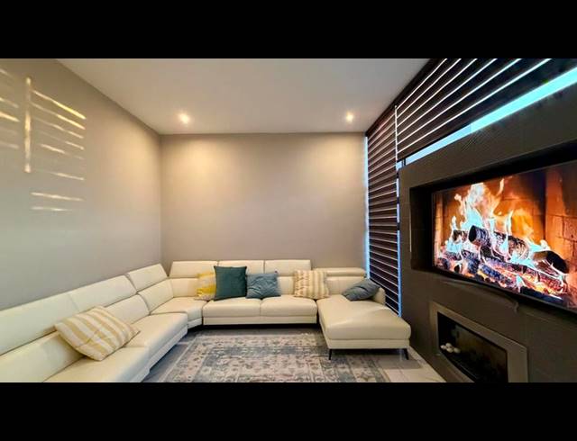 6 BEDROOM HOUSE FOR SALE IN COPPERLEAF ESTATE